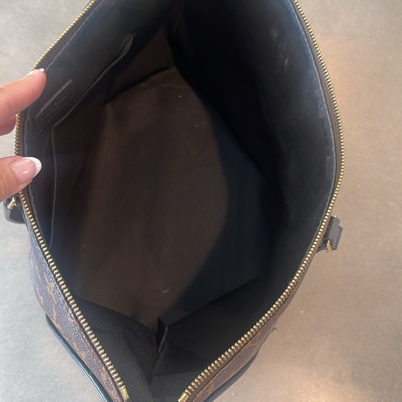 LV Monogram Medium sized bag - Picture 4 of 7